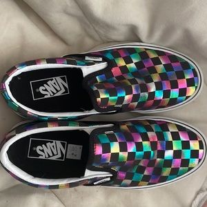 7.5 mens 9 womens Vans slip-on